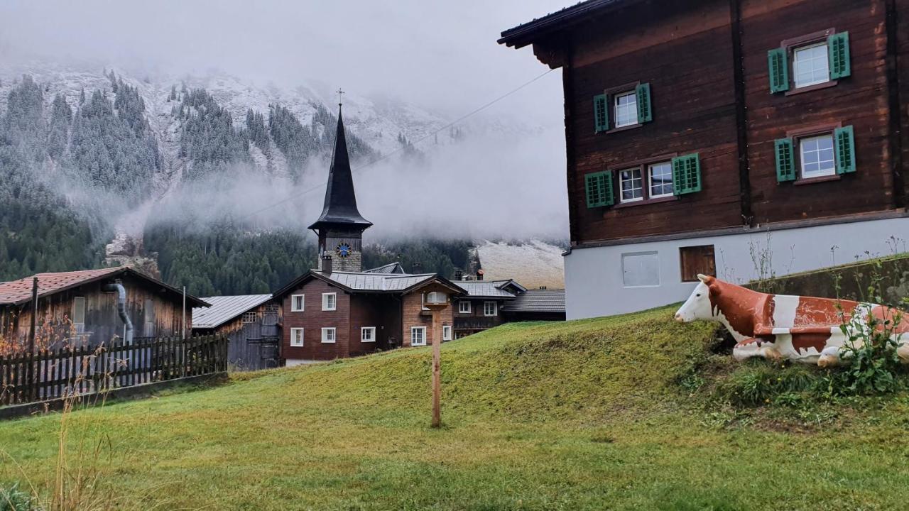 Yeti Lodge Sedrun Εξωτερικό φωτογραφία