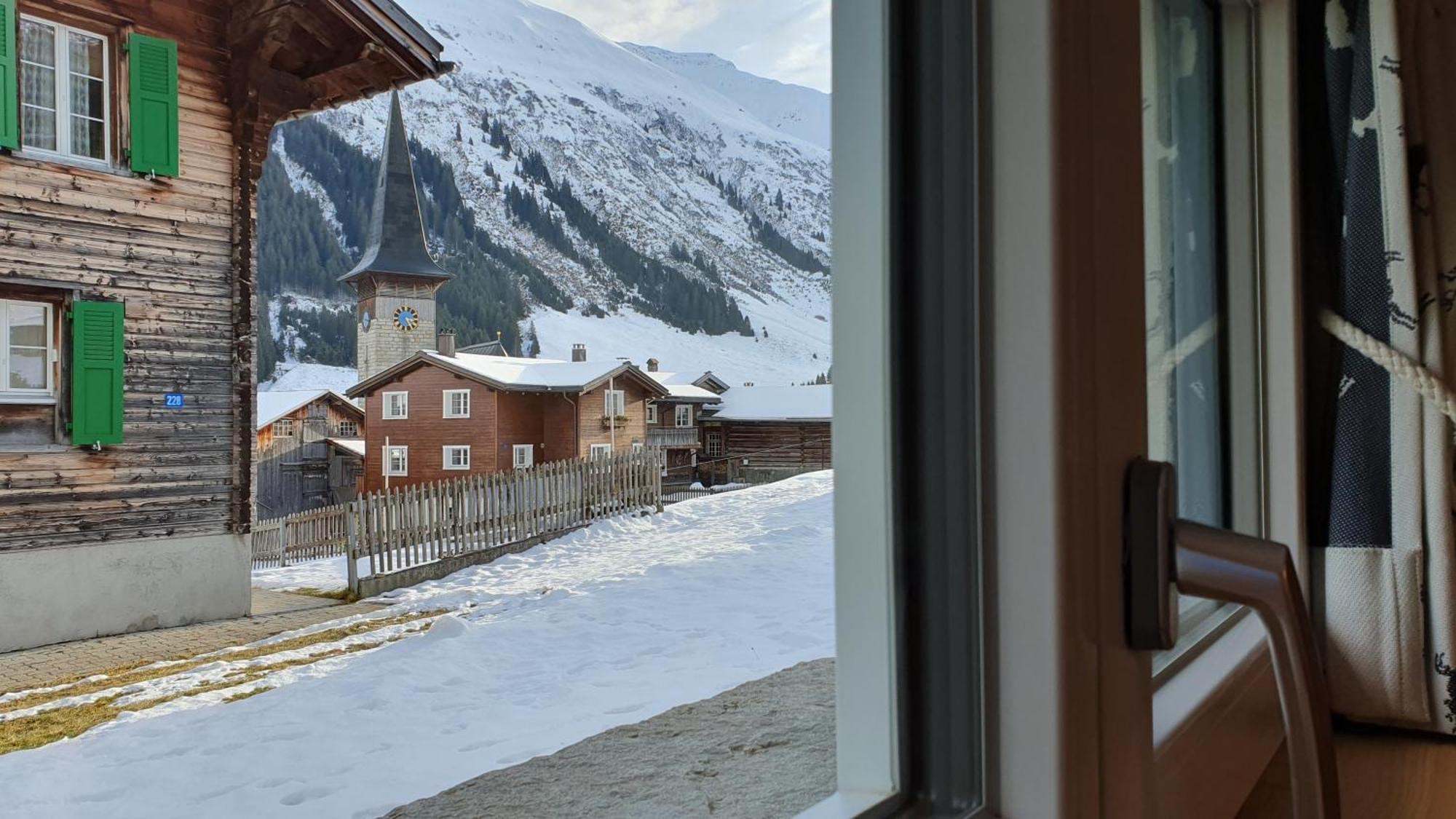Yeti Lodge Sedrun Δωμάτιο φωτογραφία