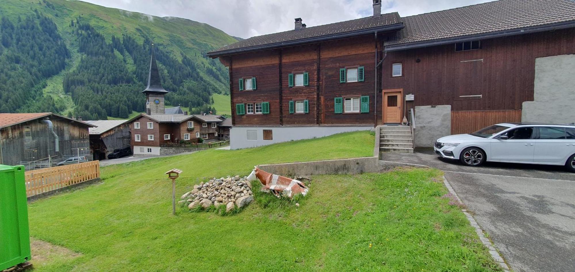 Yeti Lodge Sedrun Εξωτερικό φωτογραφία